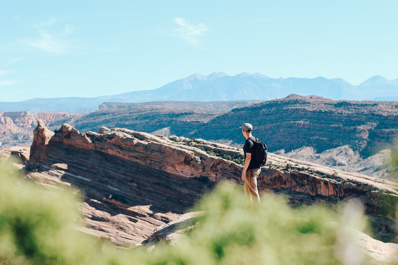 川藏自駕游絕美風(fēng)光與挑戰(zhàn)之路最新視頻展現(xiàn)