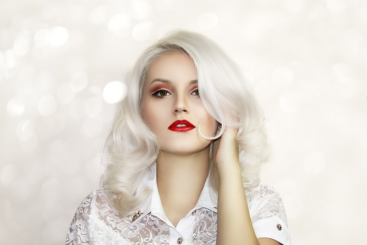 最新女中長發(fā)燙發(fā)，時(shí)尚魅力的絕佳選擇