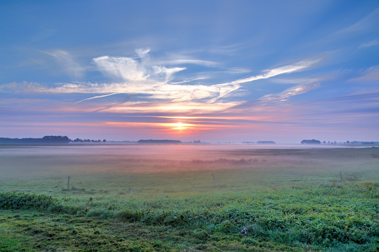 華為最新桌面，科技與美學的完美融合