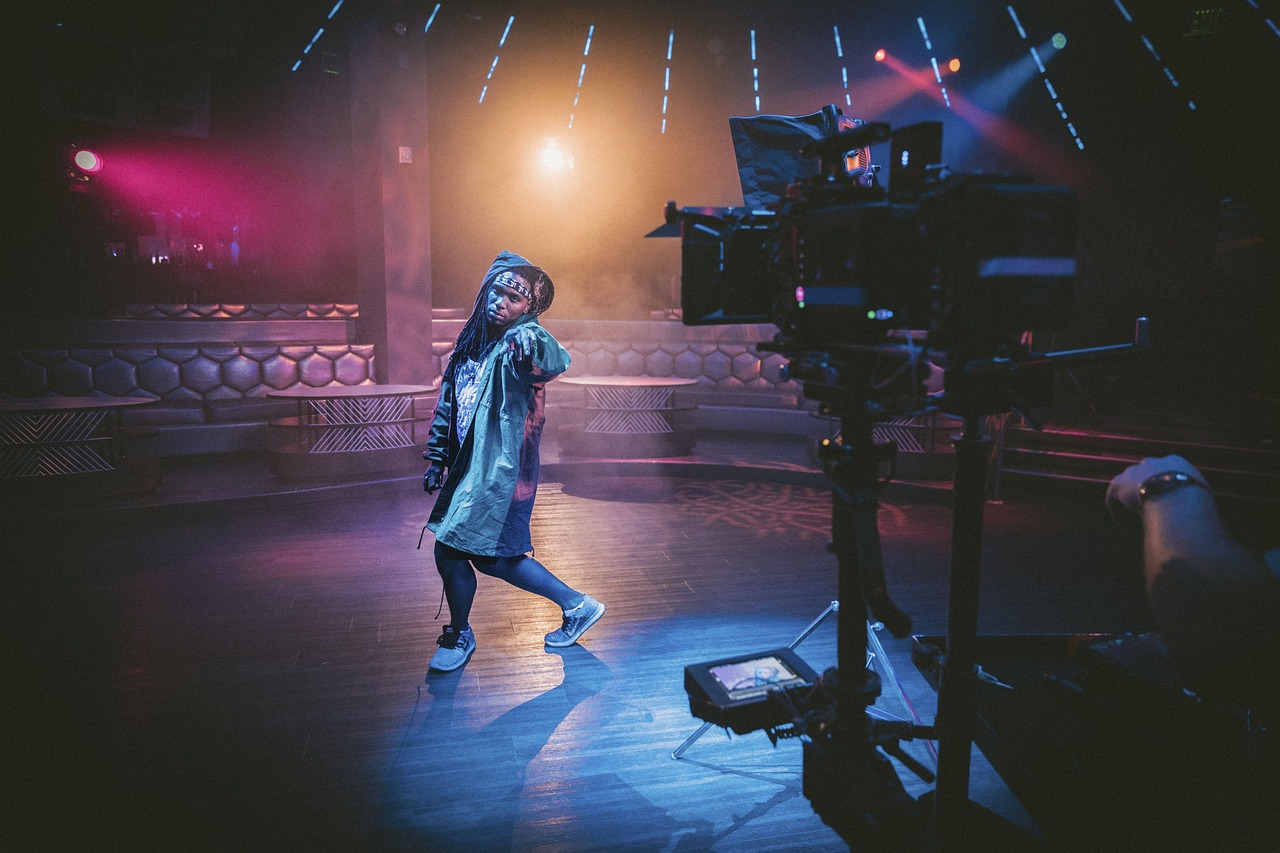 菲菲影院最新更新，影視娛樂(lè)新紀(jì)元探索