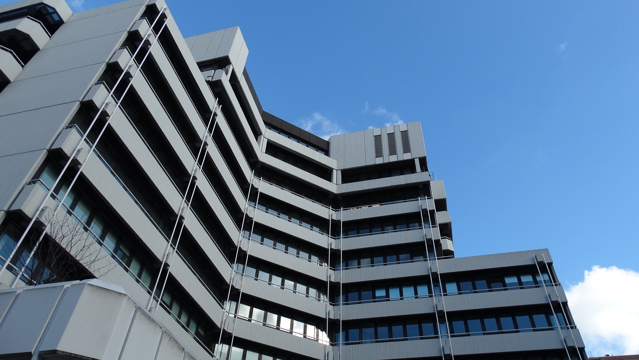 房屋租賃最新法律法規(guī)，保障市場公平透明，維護(hù)租賃權(quán)益